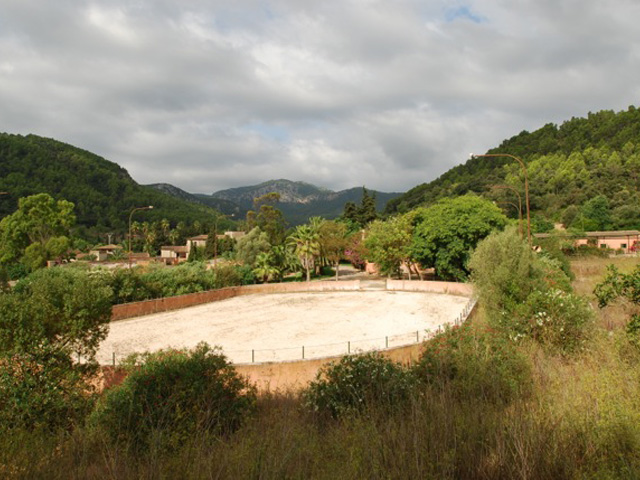 En vente  Palma de Mallorca (Majorque) dans les les Balares, magnifique proprit de matre sur 23 hectares avec vocation prononce pour le tourisme rural